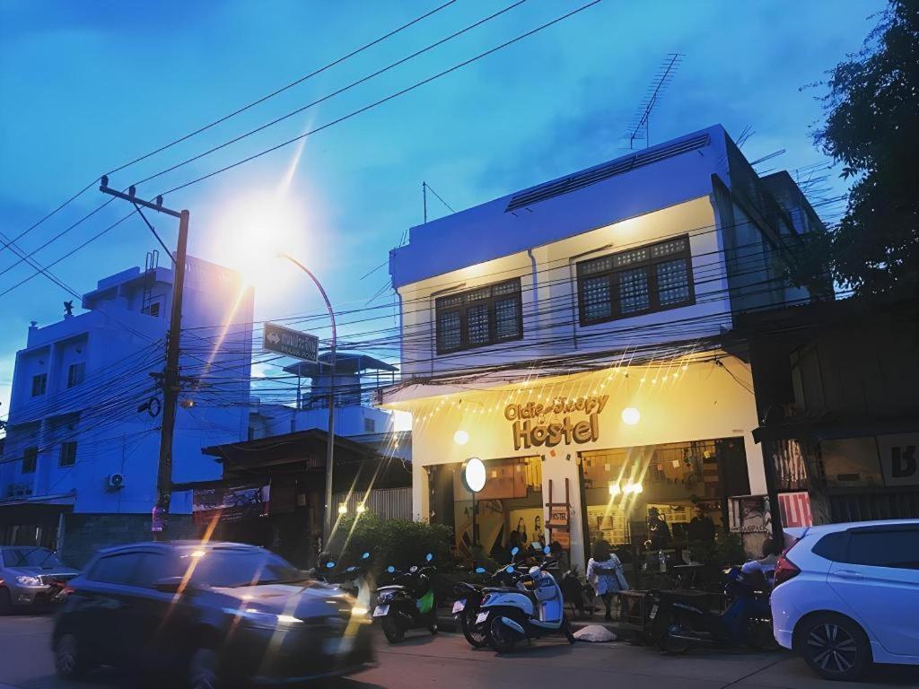 Oldie And Sleepy Hostel Udon Thani Exterior photo